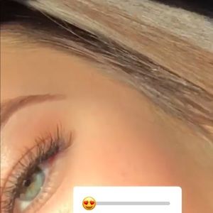 Meet your Posher, Valeria